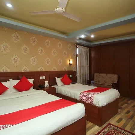Oyo 703 Namaste Nepal 3*